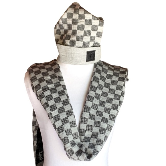 🆕 LV Unisex Néo Petit Damier Beanie + Scarf 🧣Set..🖤 - Picture 4 of 8